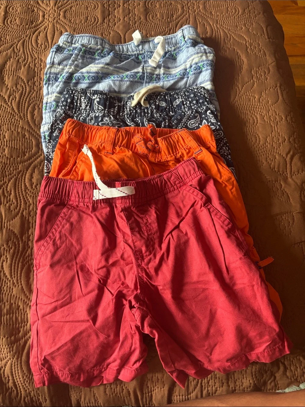 The Children's Place Red, Orange, Navy, Light Blue Kids Shorts Bundle size 5